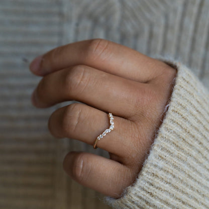 0.23 TCW Round Curved Lab Grown Diamond Wedding Band