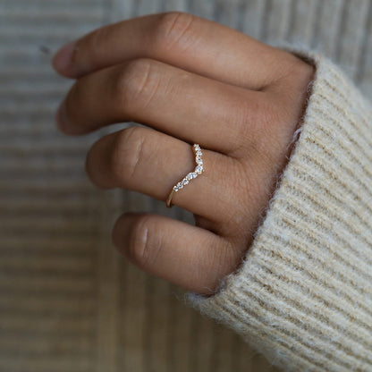 0.23 TCW Round Curved Lab Grown Diamond Wedding Band