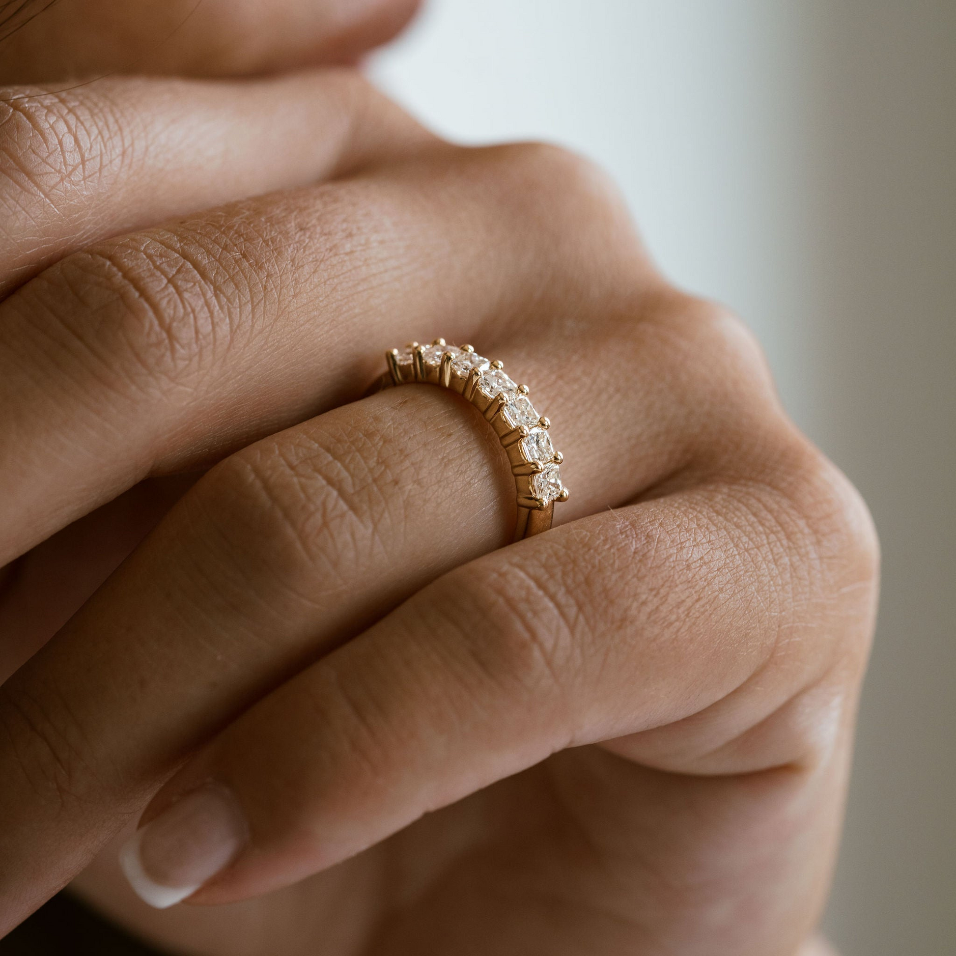 0.15 TCW Round Milgrain Lab Grown Diamond Wedding Band