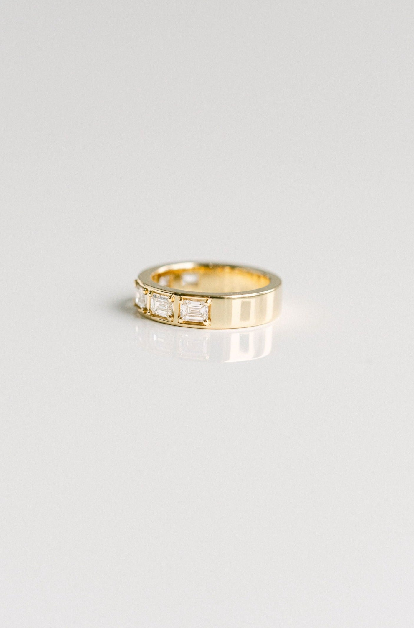 0.15 TCW Round Milgrain Lab Grown Diamond Wedding Band