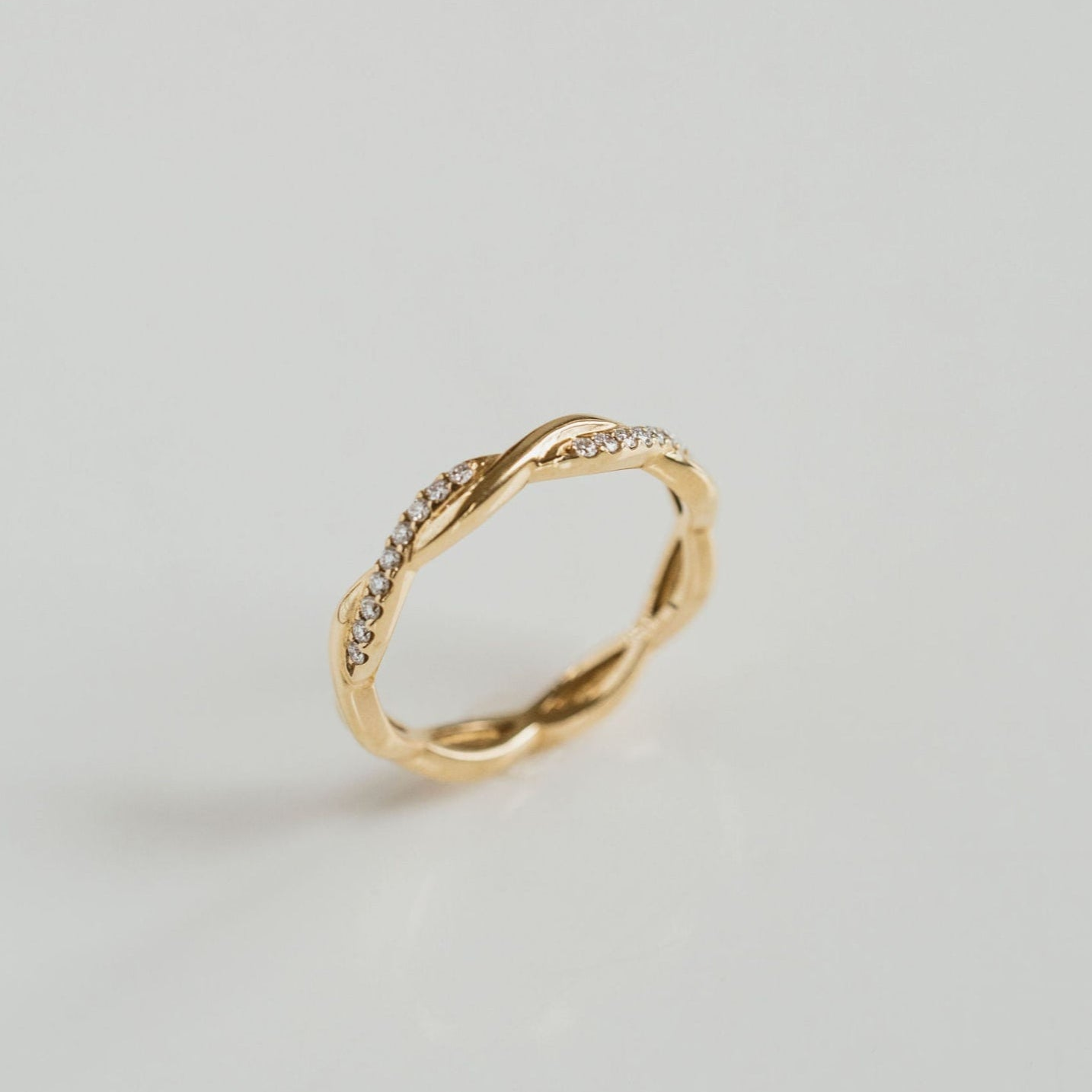 0.15 TCW Round Milgrain Lab Grown Diamond Wedding Band