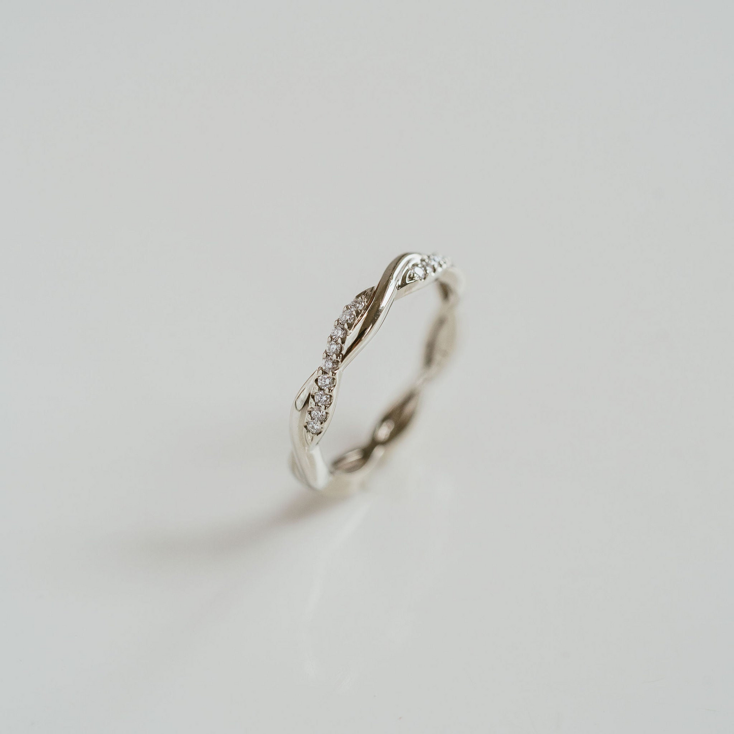 0.15 TCW Round Milgrain Lab Grown Diamond Wedding Band