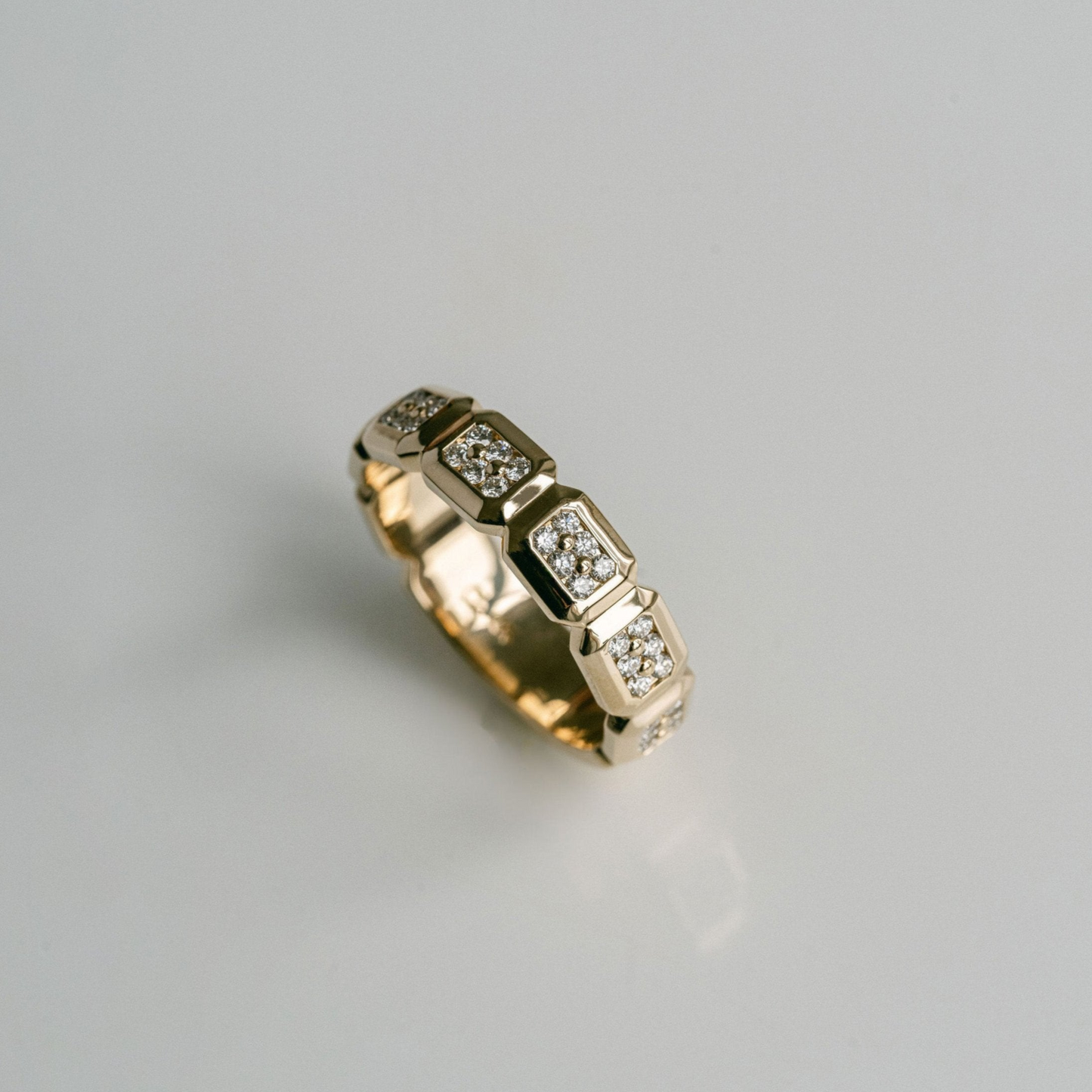 0.15 TCW Round Milgrain Lab Grown Diamond Wedding Band