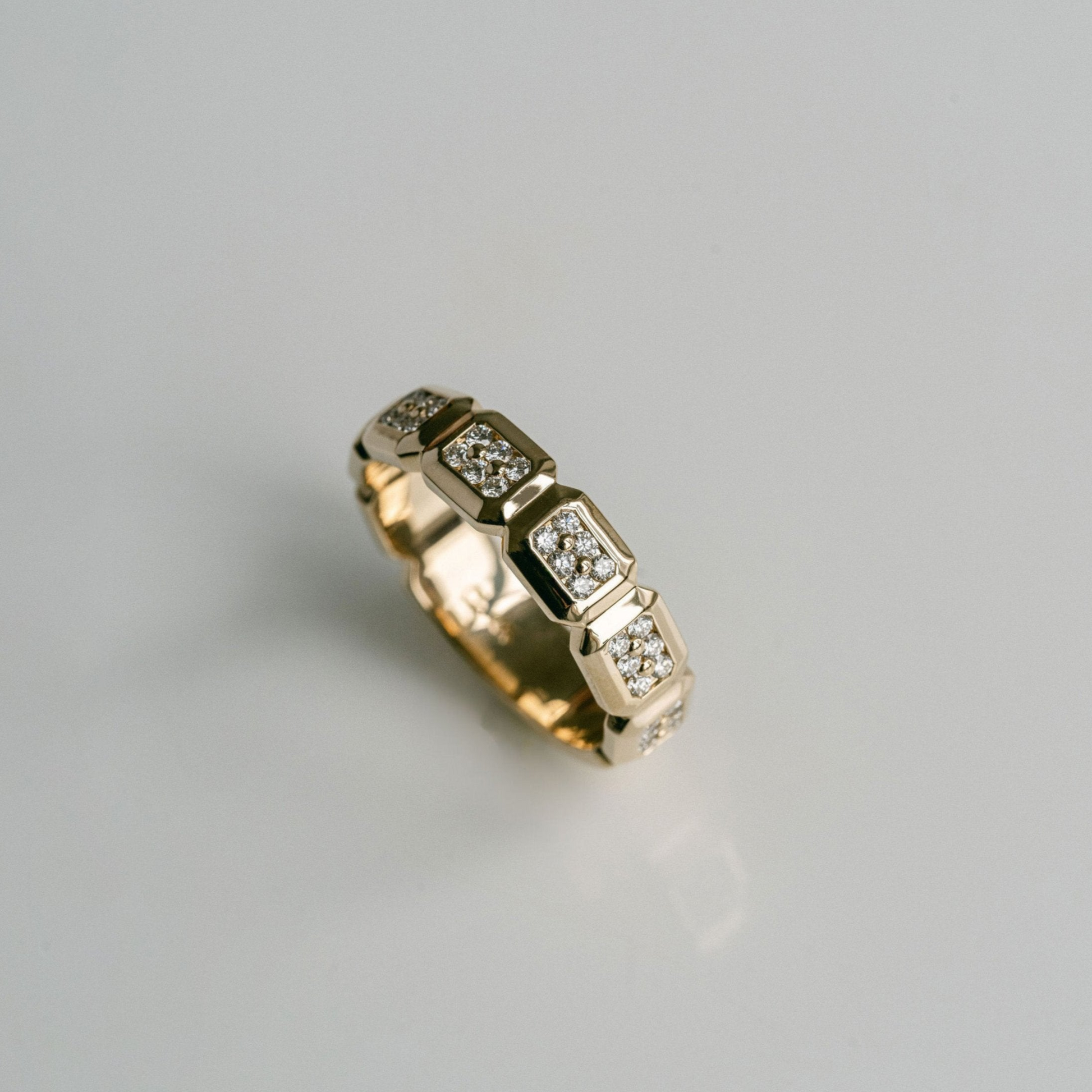 0.15 TCW Round Milgrain Lab Grown Diamond Wedding Band