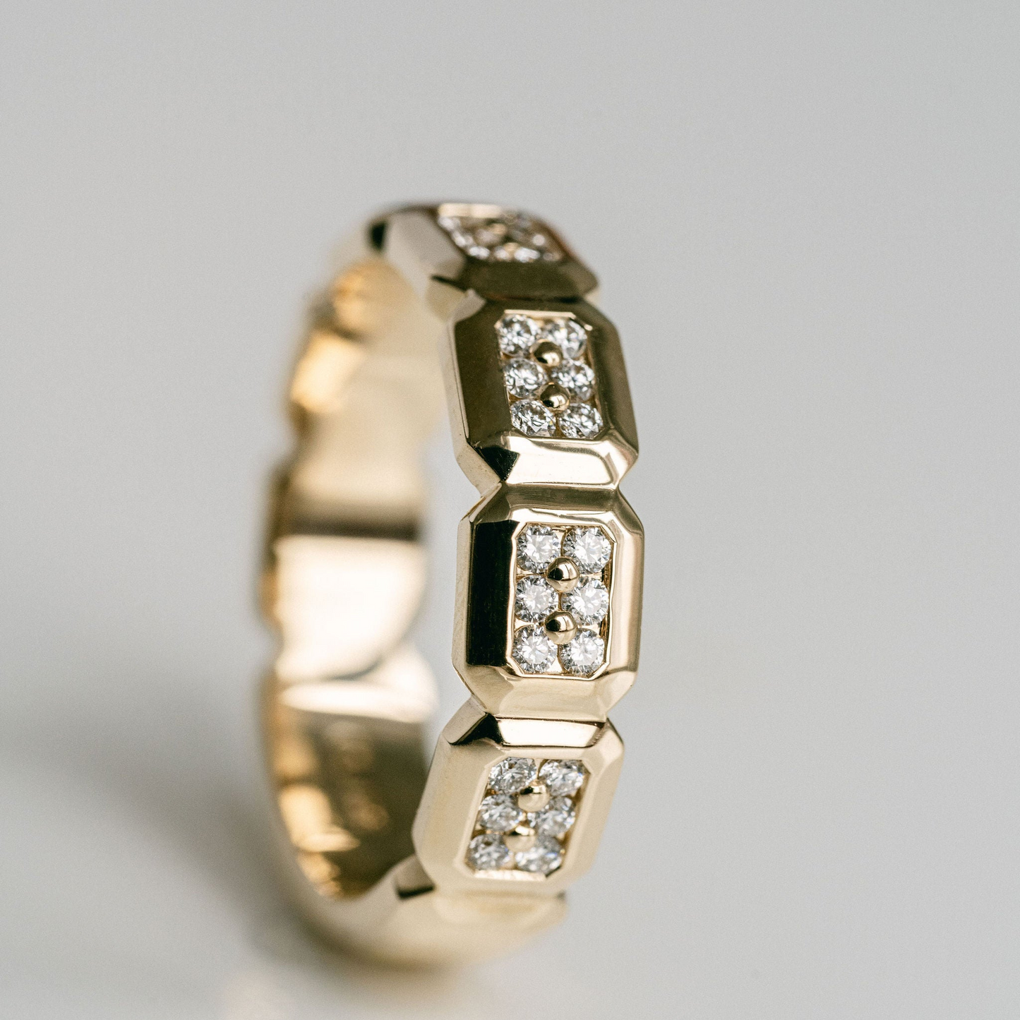 0.15 TCW Round Milgrain Lab Grown Diamond Wedding Band