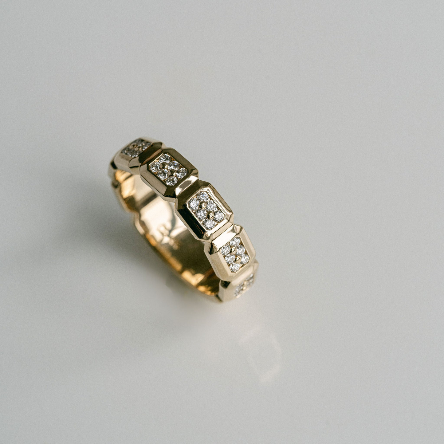 0.15 TCW Round Milgrain Lab Grown Diamond Wedding Band