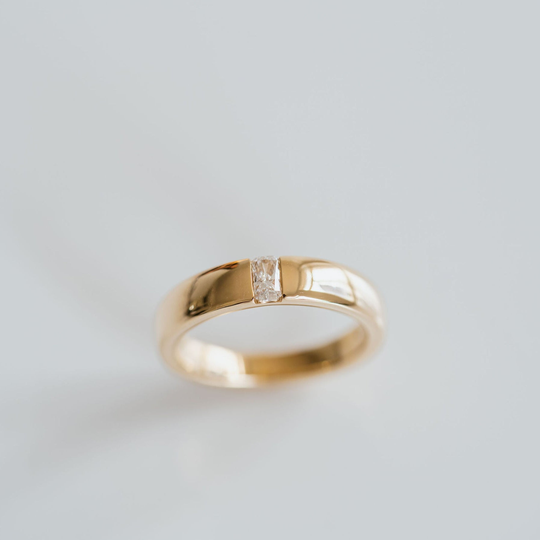 0.15 TCW Round Milgrain Lab Grown Diamond Wedding Band