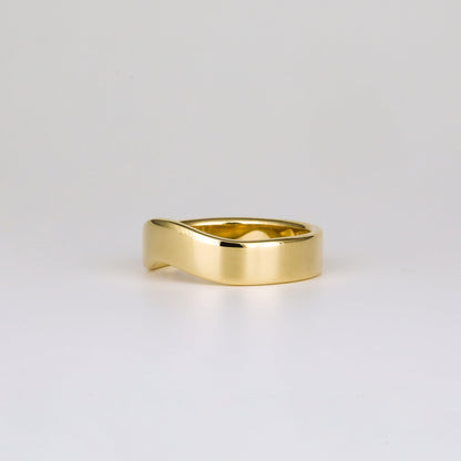 Curved Contour Wedding Band