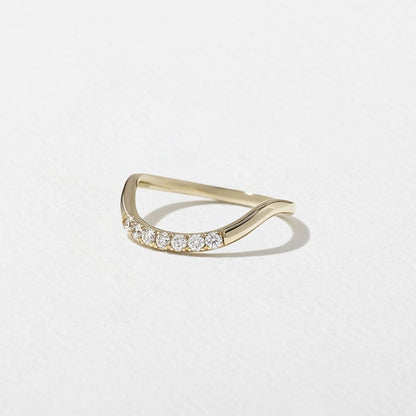 0.14 TCW Oval Curved Lab Grown Diamond Wedding Band
