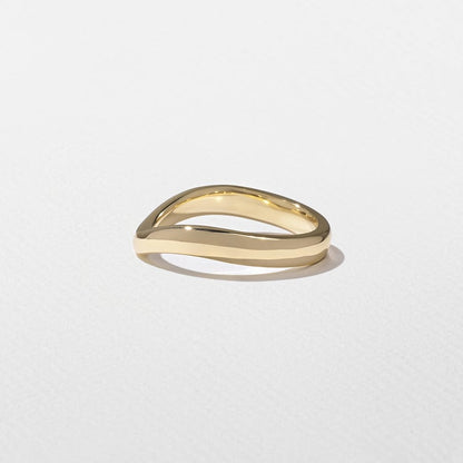 Swan Curved Wedding Band