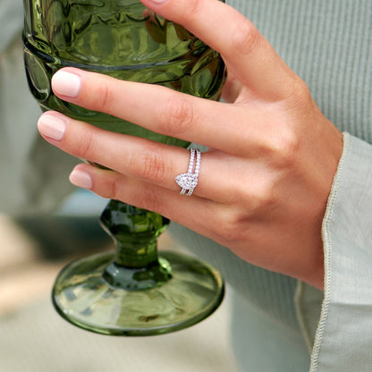 0.40 CT Pear Halo & Pave Lab Grown Diamond Engagement Ring