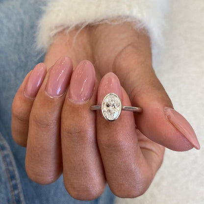 1 CT Oval Bezel & Solitaire Lab Grown Diamond Engagement Ring