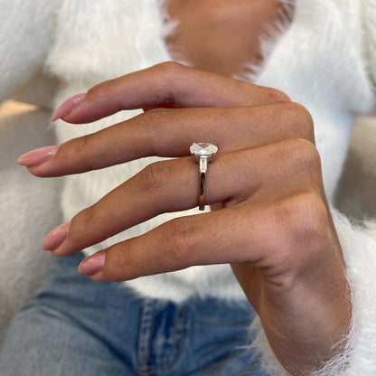 1 CT Oval Three Stone Lab Grown Diamond Engagement Ring
