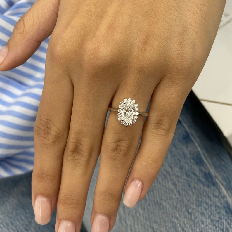 1 CT Oval Halo Lab Grown Diamond Engagement Ring