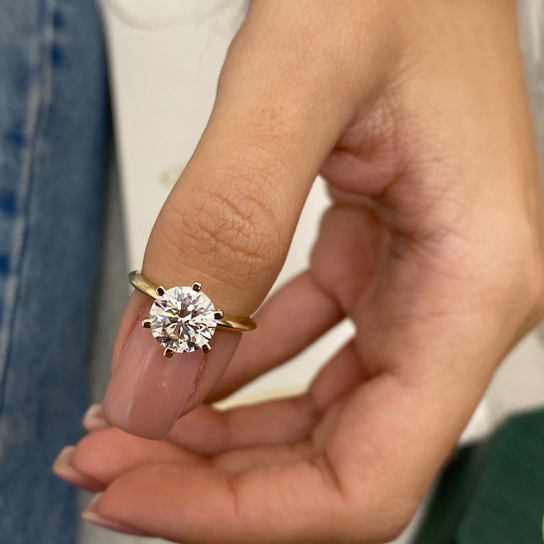 2 CT Round Solitaire Lab Grown Diamond Engagement Ring
