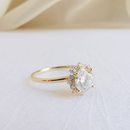 0.8 CT Round Cluster Lab Grown Diamond Engagement Ring