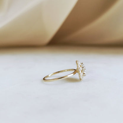 1 CT Round Halo Lab Grown Diamond Engagement Ring