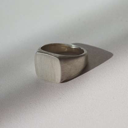 Signet Men's Wedding Band