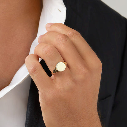 Classic Men's Engravable Round Signet Band