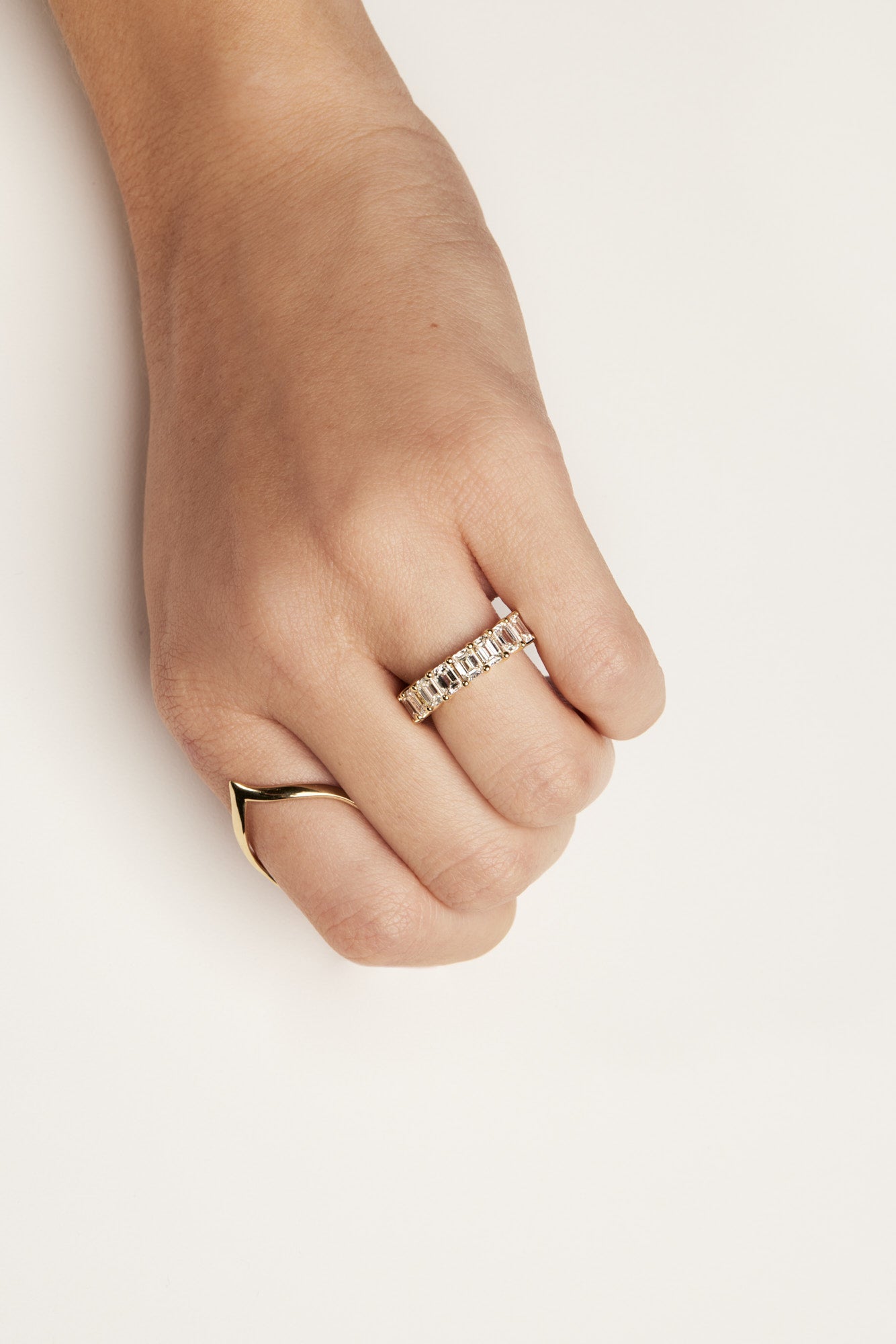 0.15 TCW Round Milgrain Lab Grown Diamond Wedding Band