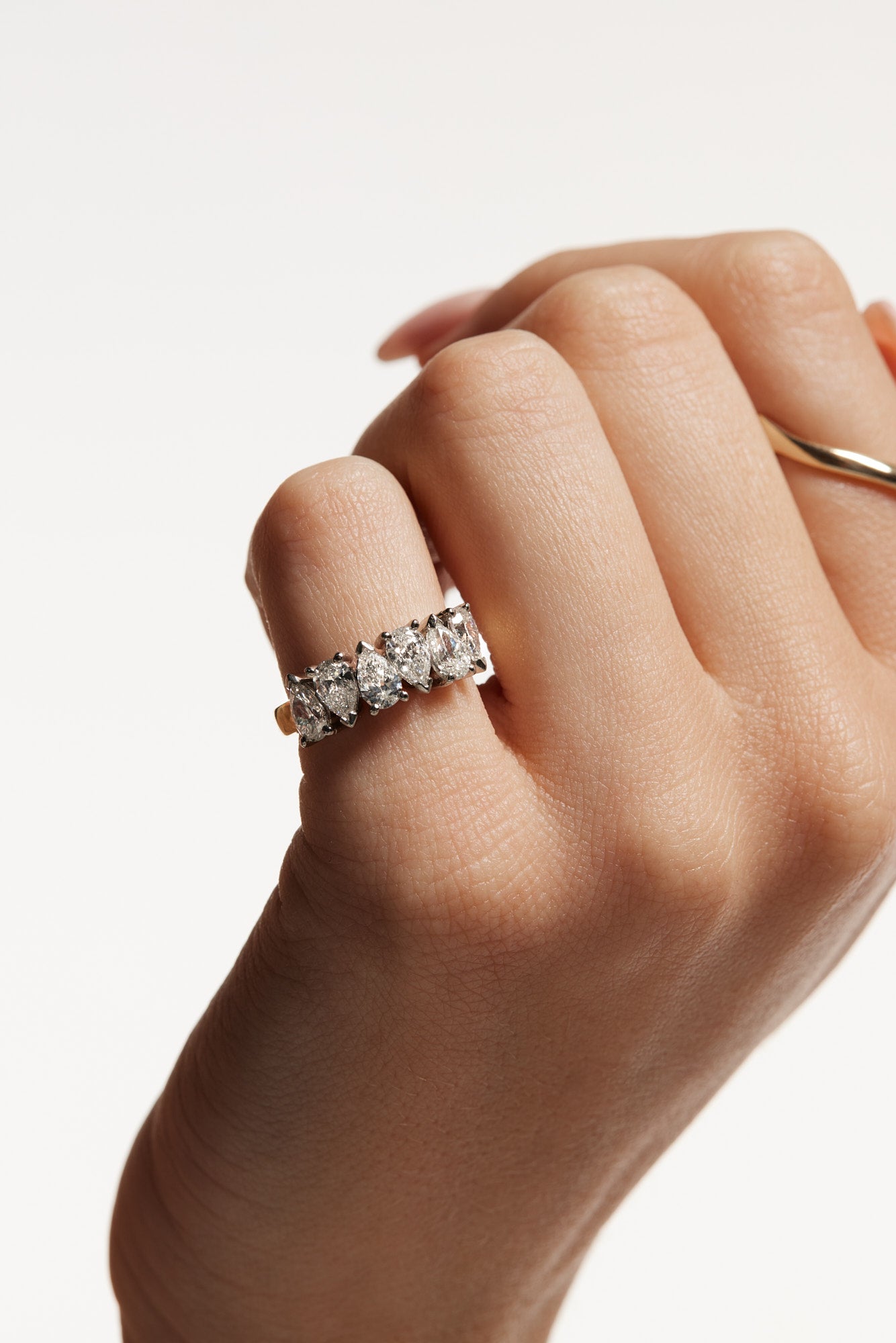 0.15 TCW Round Milgrain Lab Grown Diamond Wedding Band