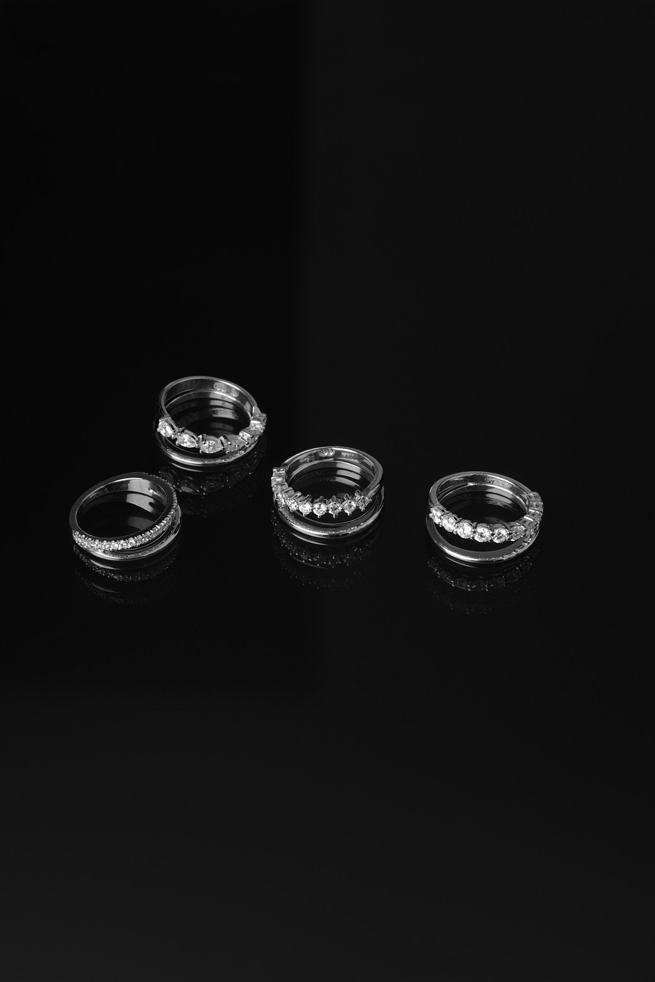 0.15 TCW Round Milgrain Lab Grown Diamond Wedding Band