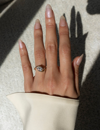 1.5 CT Oval Cut Lab Grown Diamond Solitaire Engagement Ring
