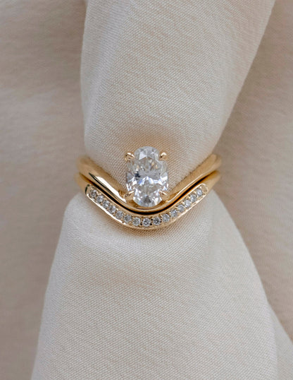 1.0 CT Oval Cut Lab Grown Diamond Solitaire Engagement Ring