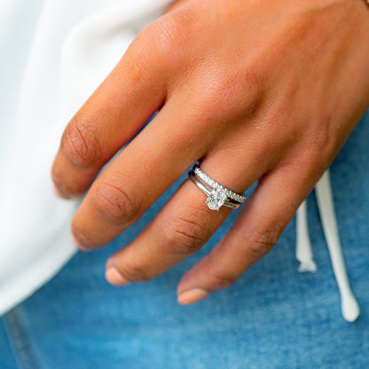 1 CT Oval Solitaire Lab Grown Diamond Engagement Ring