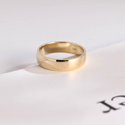 Classic Men's Wedding Band