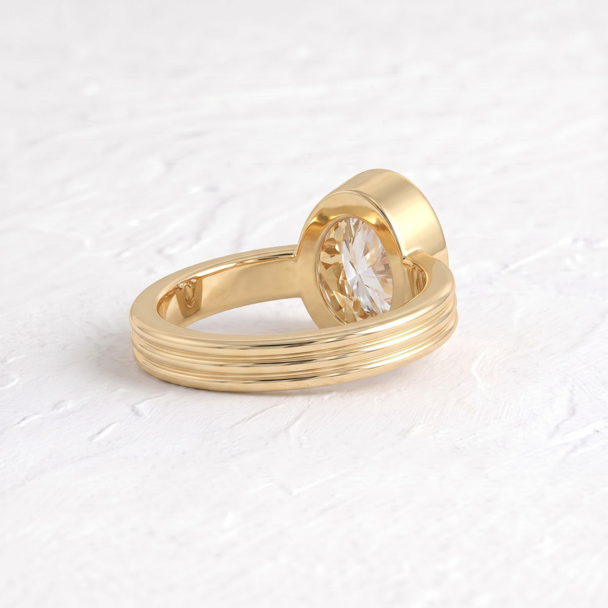 Phoebe Dynevor – Inspired Oval Cut Bezel Lab Grown Diamond Engagement Ring