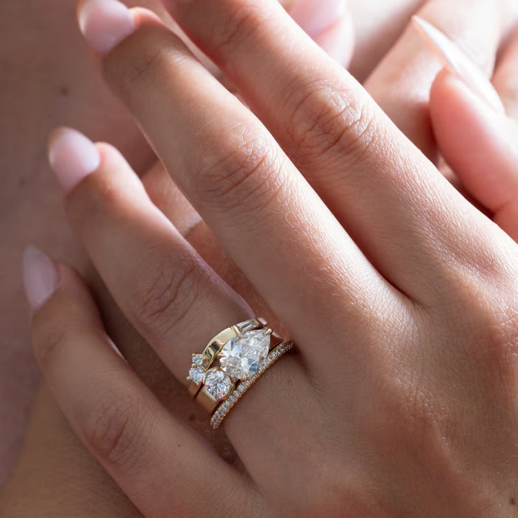 2.55 CT Emerald & Round Toi et Moi Lab Grown Diamond Engagement Ring